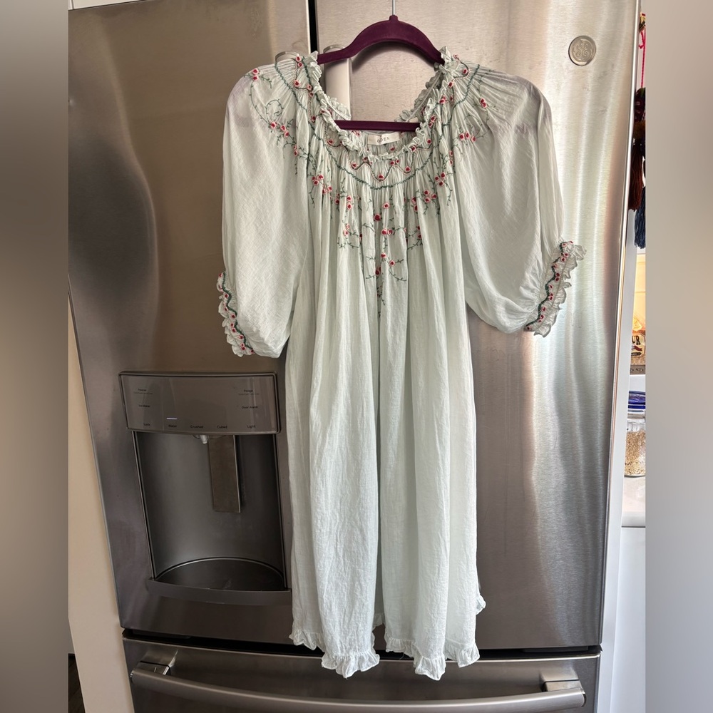 Doen Hand embroidered Nightgown